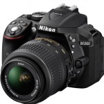 Nikon D5300 : 24Mp, GPS et Wi-Fi intégrés, écran orientable, Expeed 4, sans filtre passe-bas