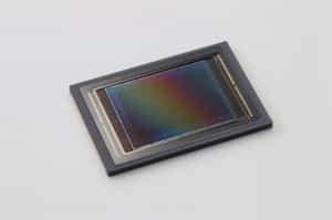 120MP-CMOS-sensor-Canon-300x199.jpg