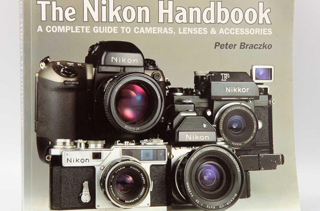 The Nikon Handbook - Peter Braczko