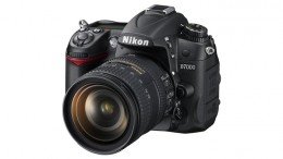 nikon_D7000_profil.jpg