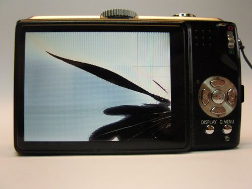 faire changer l'écran LCD cassé d'un appareil photo