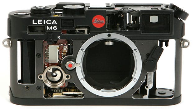 vue du Leica M6 demonté sans capot