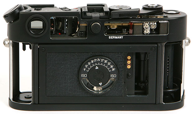 vue du Leica M6 demonté sans capot