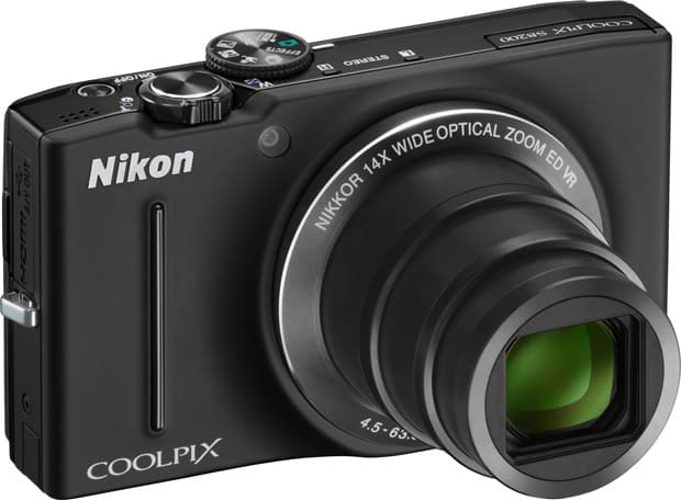 Nouveau Nikon Coolpix S8200, 16Mp et zoom 25-350mm