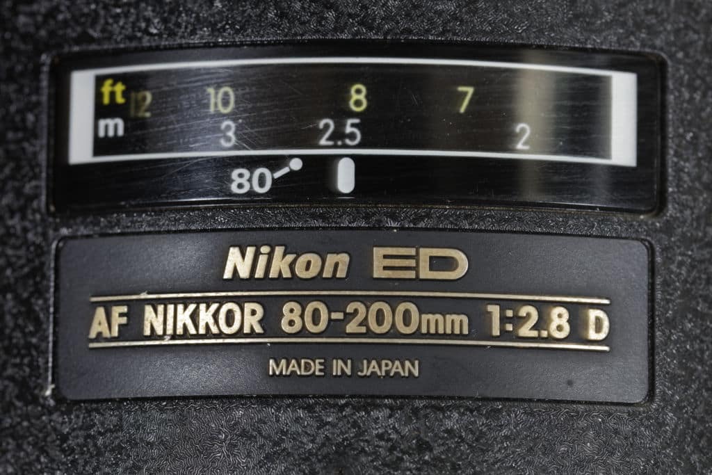 Informations figurant sur un zoom Nikon 80-200 mm /2,8 AF-D