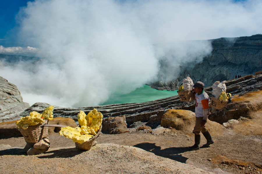 Rencontre avec Julien Gérard, Reporter photographe volcan Kawah Ijen