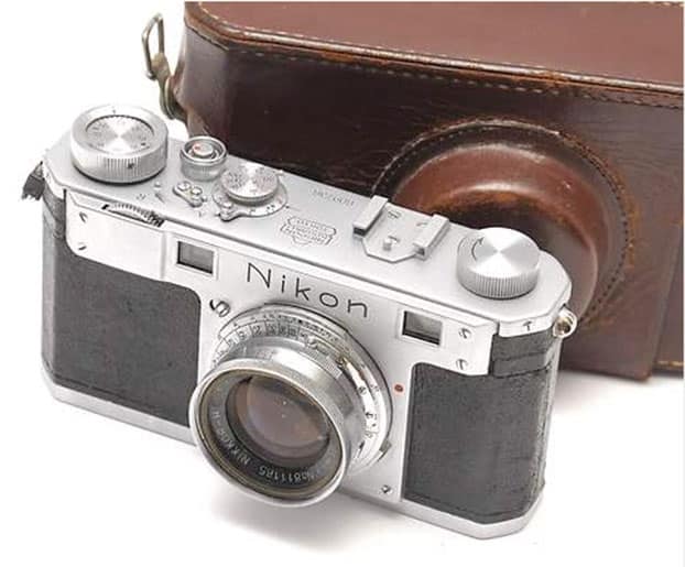 32000 dollars pour un Nikon 1 aux enchères