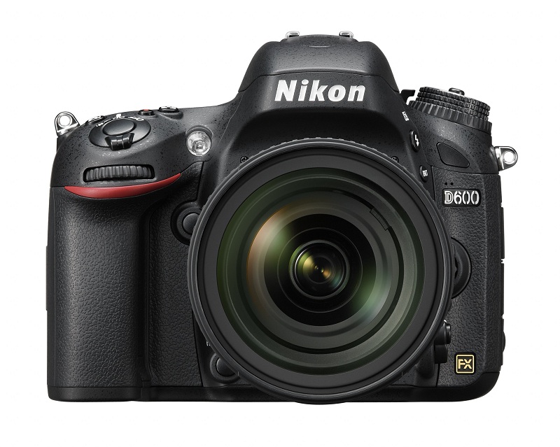 Nikon D600 vu de face