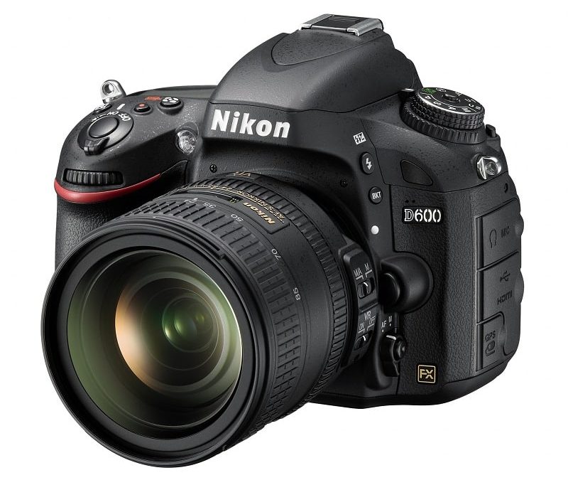 nikon_D600_profil_face.jpg