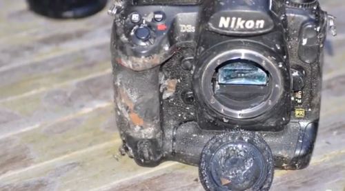 crash test Nikon D3s