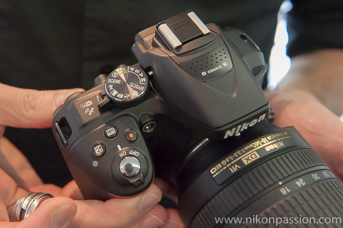 Nikon D5300 : 24Mp, GPS et Wi-Fi intégrés, écran orientable, Expeed 4, sans filtre passe-bas