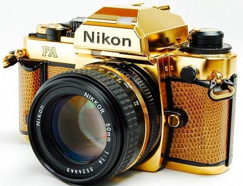 12000 US$ pour un Nikon FA Gold plaqué or 24 carats : Je suis un luxe !