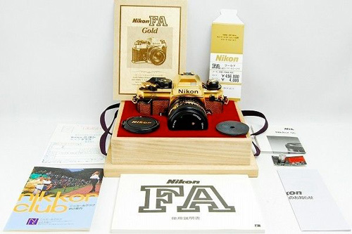 12000 US$ pour un Nikon FA Gold plaqué or 24 carats : Je suis un luxe !