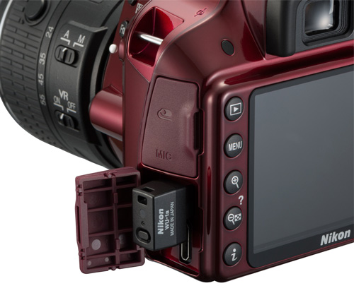 Nikon D3300 : 24mp, 25.600 ISO, pas de filtre passe-bas, 629 euros