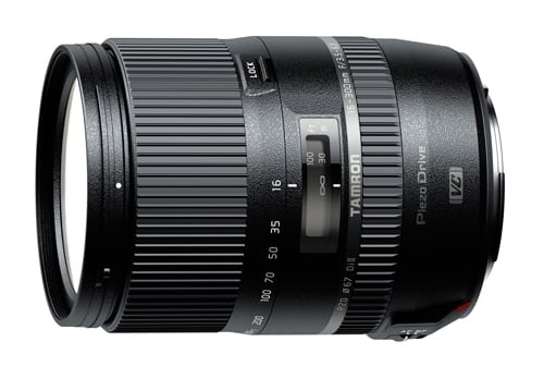 Tamron 16-300 mm F/3.5-6.3 Di II VC PZD MACRO pour boîtiers APS-C