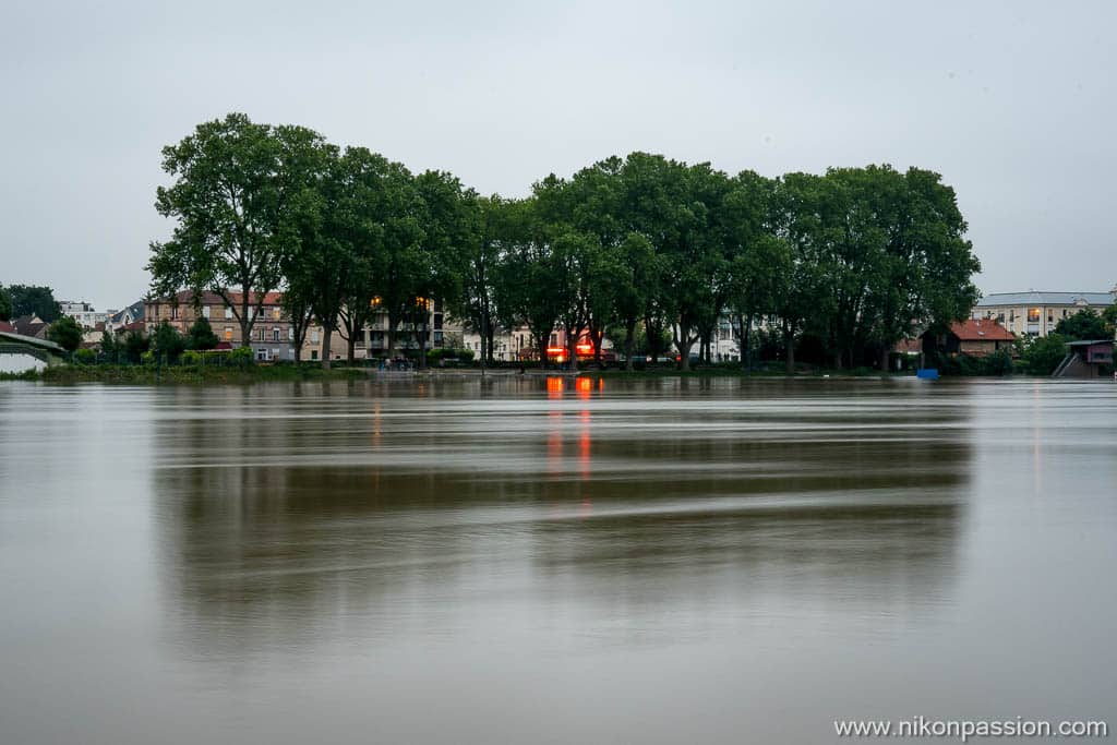 En pose longue, sur trépied, vous éliminez tous les détails