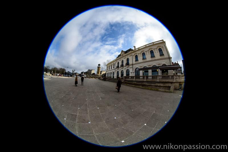 Test Nikon 8-15mm Fisheye guide d'achat objectif