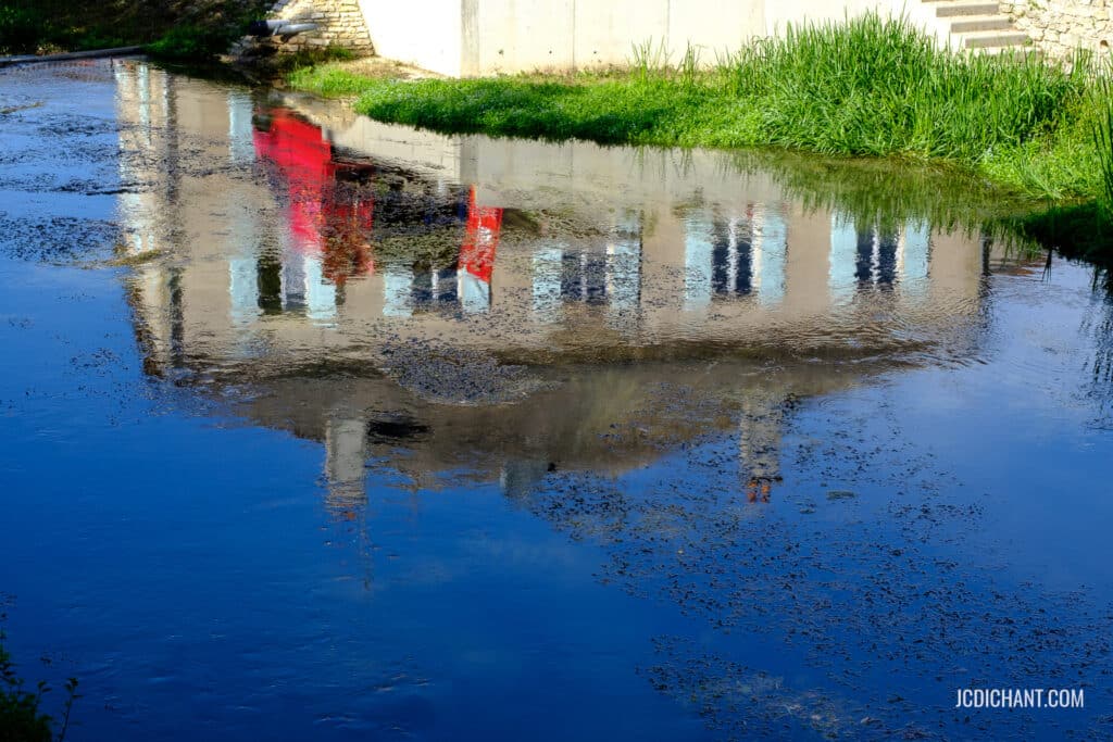 Dans un village de Meuse - photo © JC Dichant - illustration d'un article sur devenir photographe créatif