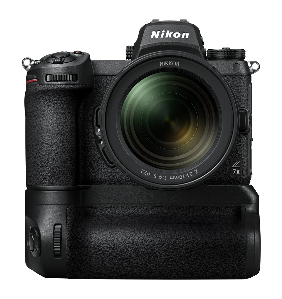 Nikon Z 7 série 2 avec poignée grip Nikon MB-N11 vu de face