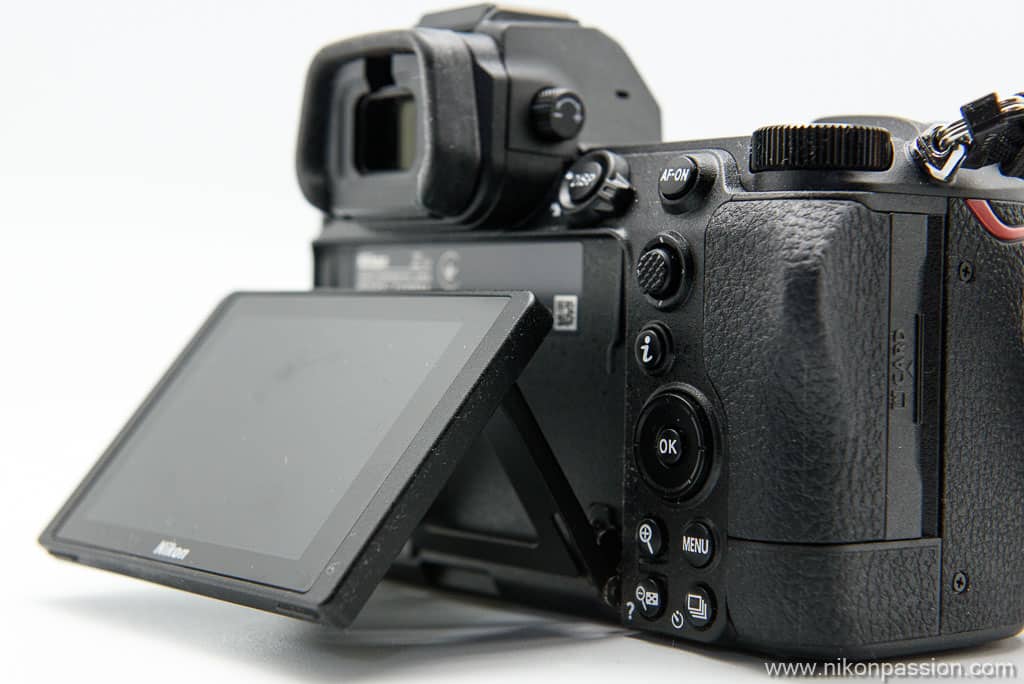 Nikon Z 6II écran inclinable tactile