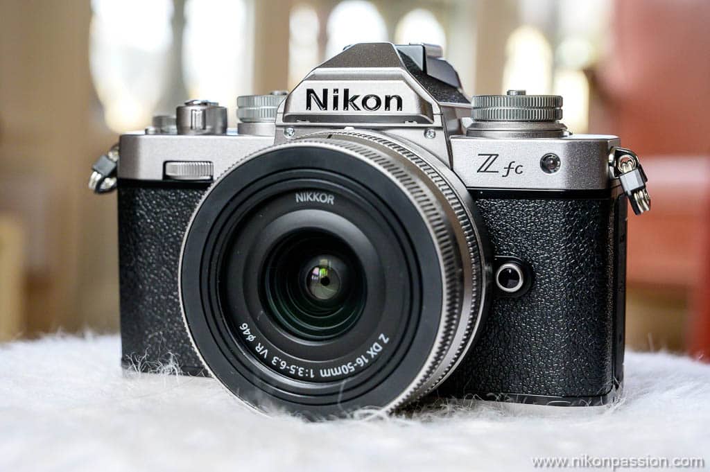 Nikon Z fc de face