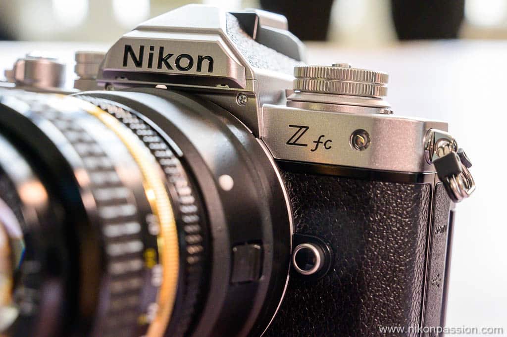 Nikon Z fc de profil