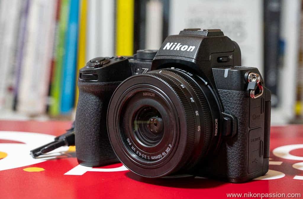 Mise à jour du firmware 1.03 pour le Nikon Z50II avec correctifs NEF et compatibilité Nikon Imaging Cloud