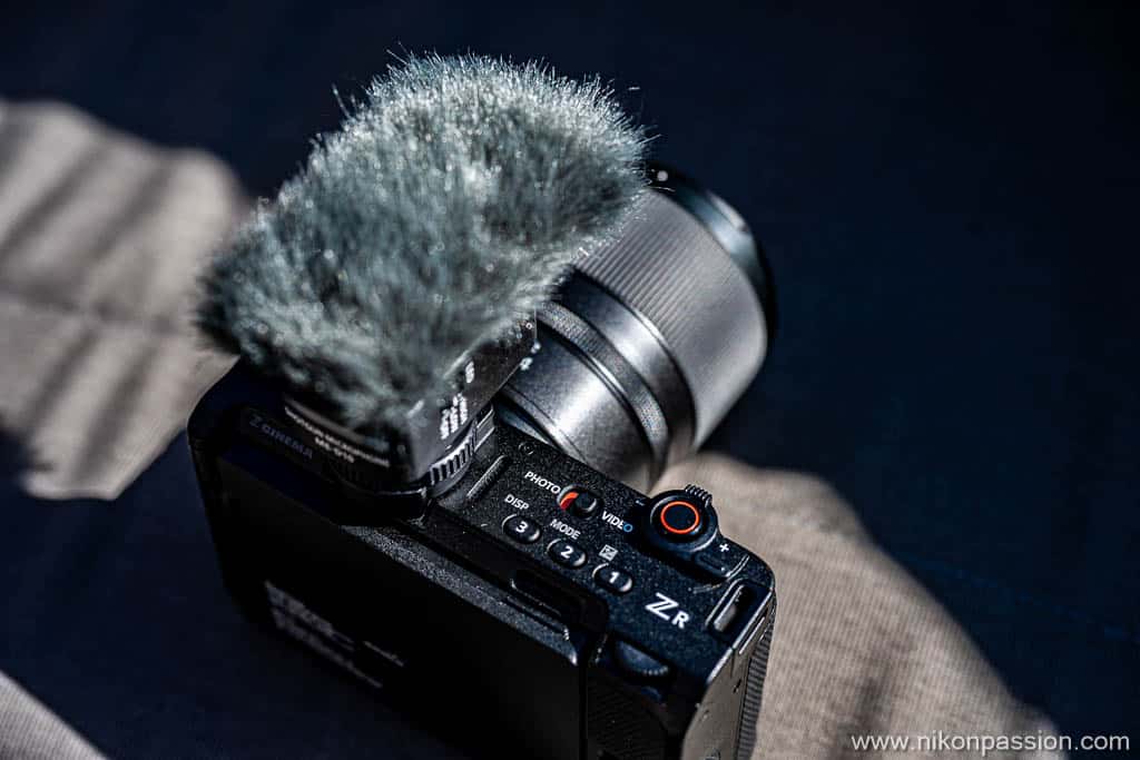 Nikon ZR : commandes supérieures, touches raccourcis et mode vidéo/photo