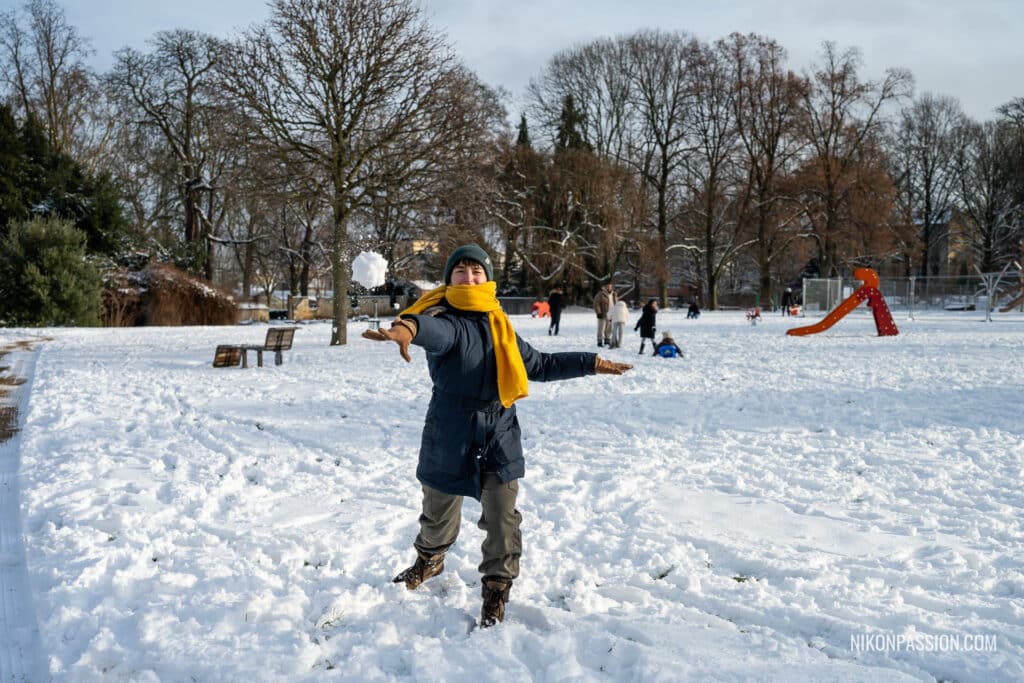 Photographier le vol d'une boule de neige : autofocus en mode AF-C