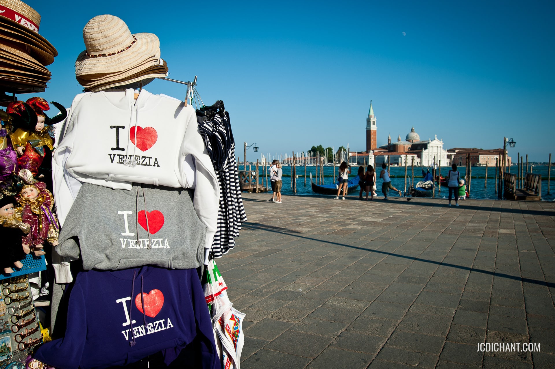Vous évitez la photo urbaine. C’est exactement ce que vous faites pourtant.