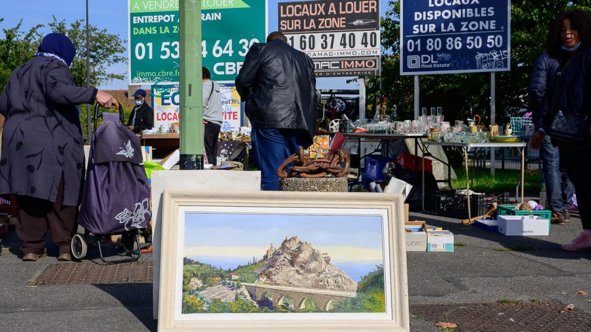 Une foire à la brocante ) Vitry-sur-Seine - photo (C) JC Dichant