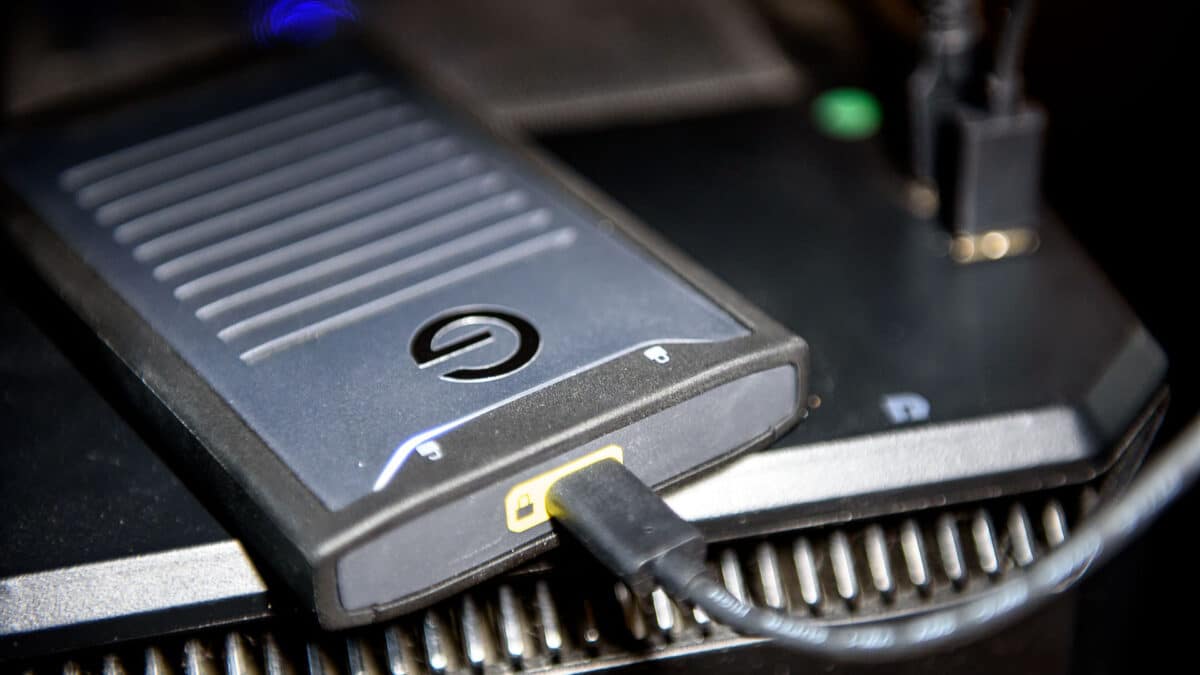Disque dur externe sécurisé et crypté pour photographes et vidéastes - photo (©) JC Dichant