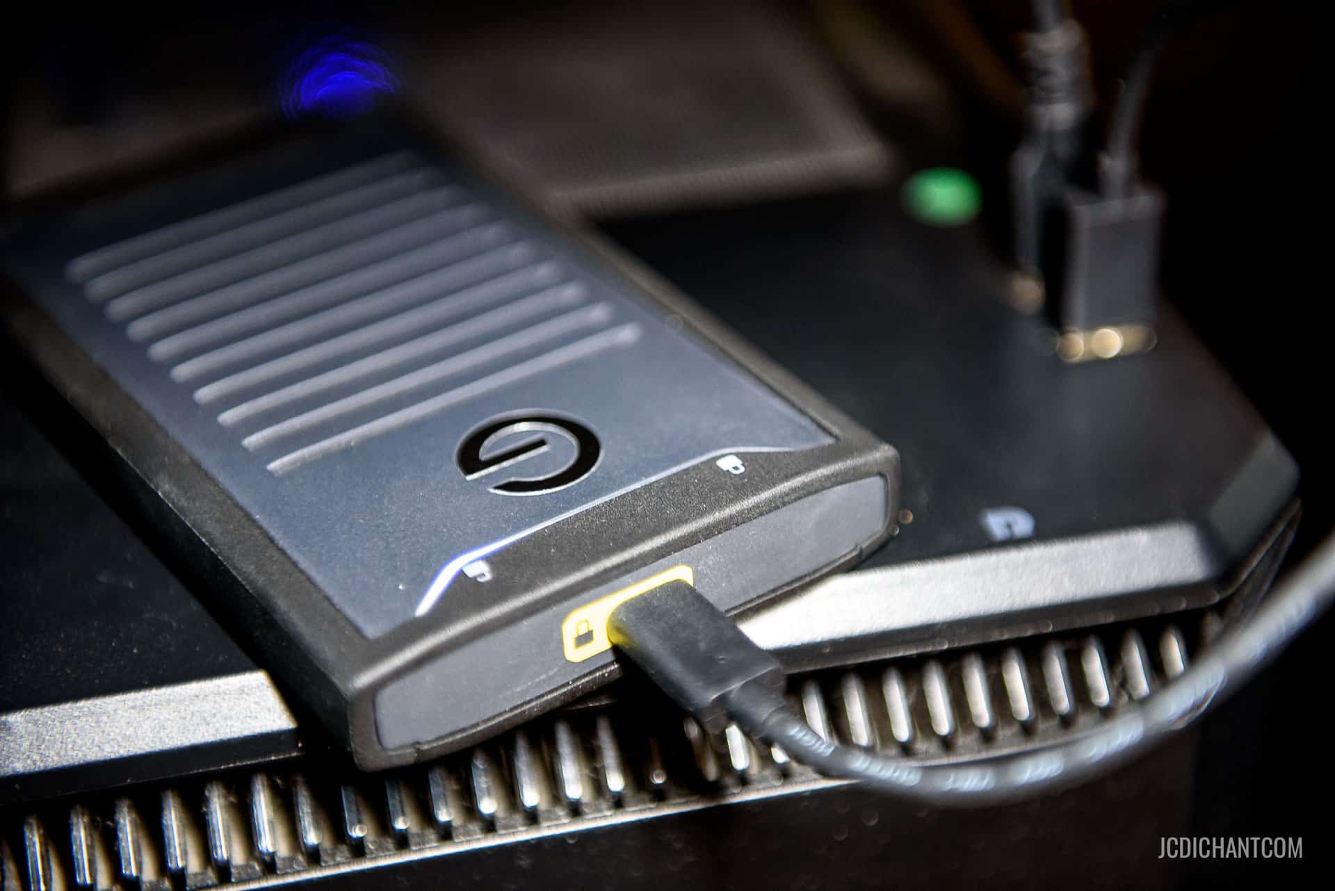 Disque dur externe sécurisé et crypté pour photographes et vidéastes - photo (©) JC Dichant