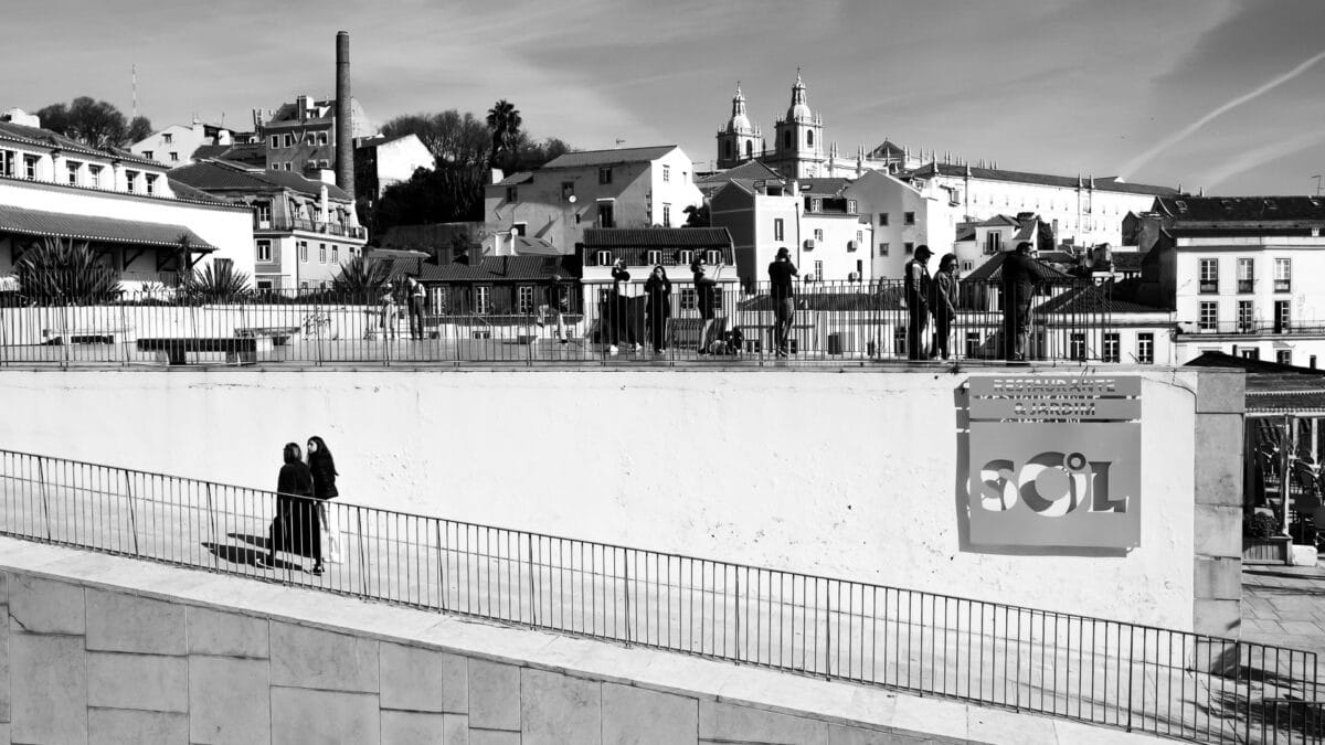 Street photo / Photo de rue à Lisbonne au Portugal - photo (©) JC Dichant