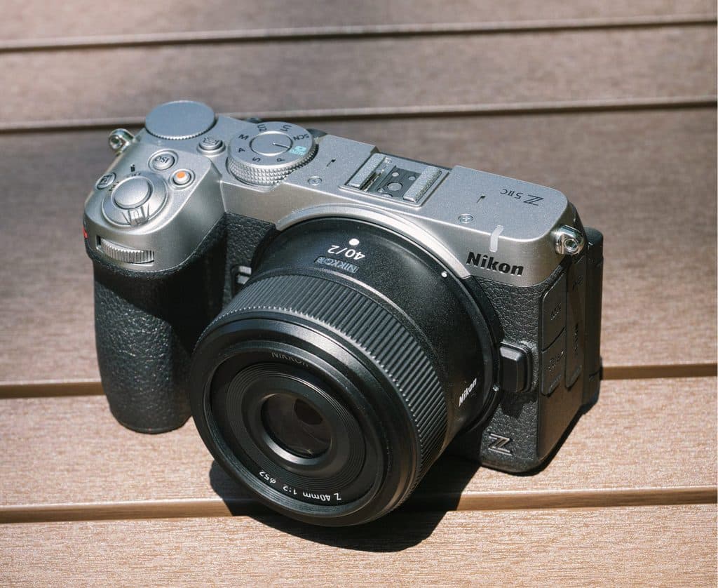 Nikon Z5IIC et NIKKOR Z 40 mm f/2