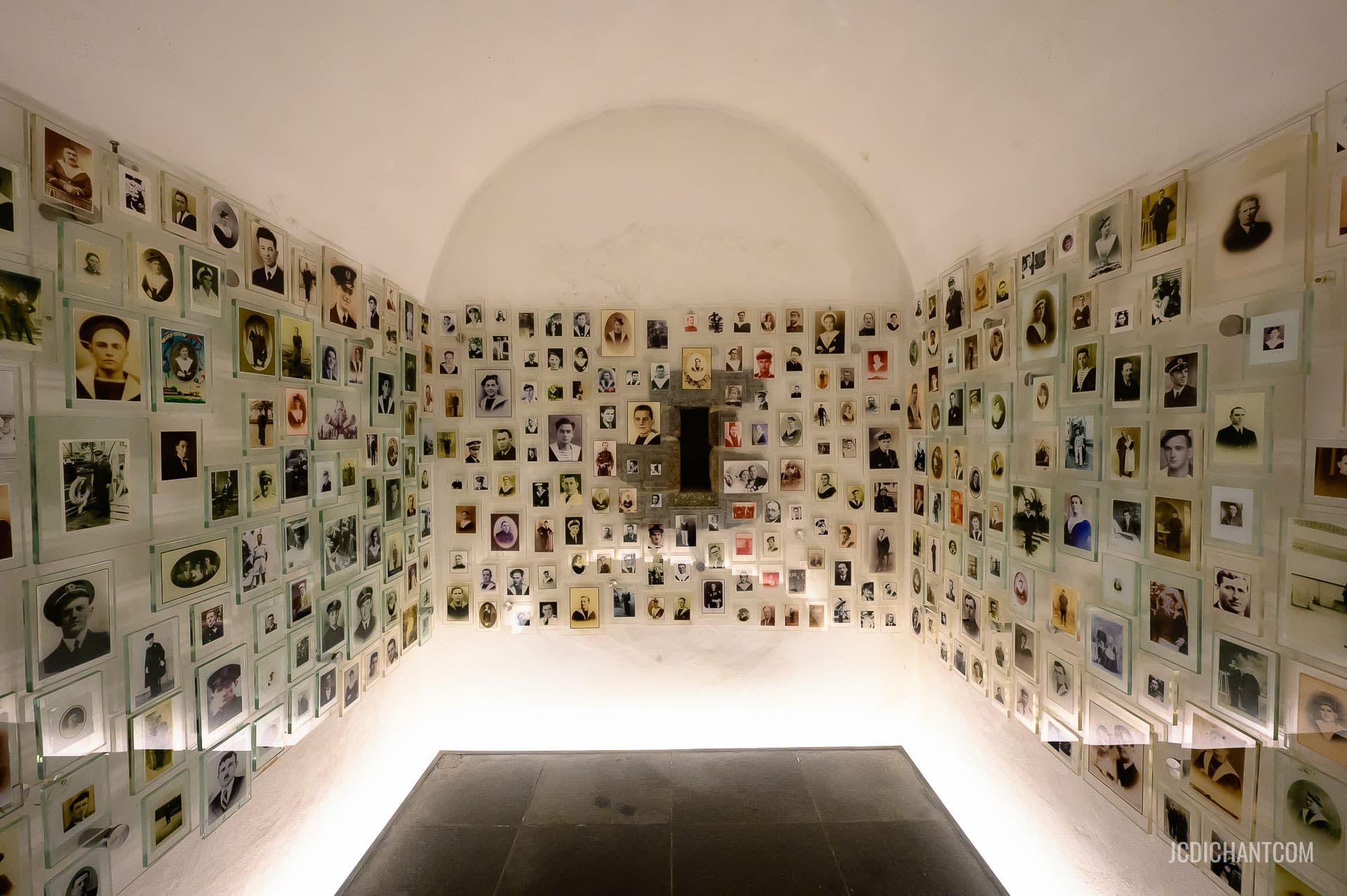 Mémorial National des Marins morts pour la France, pointe St-Mathieu - photo (©) JC Dichant