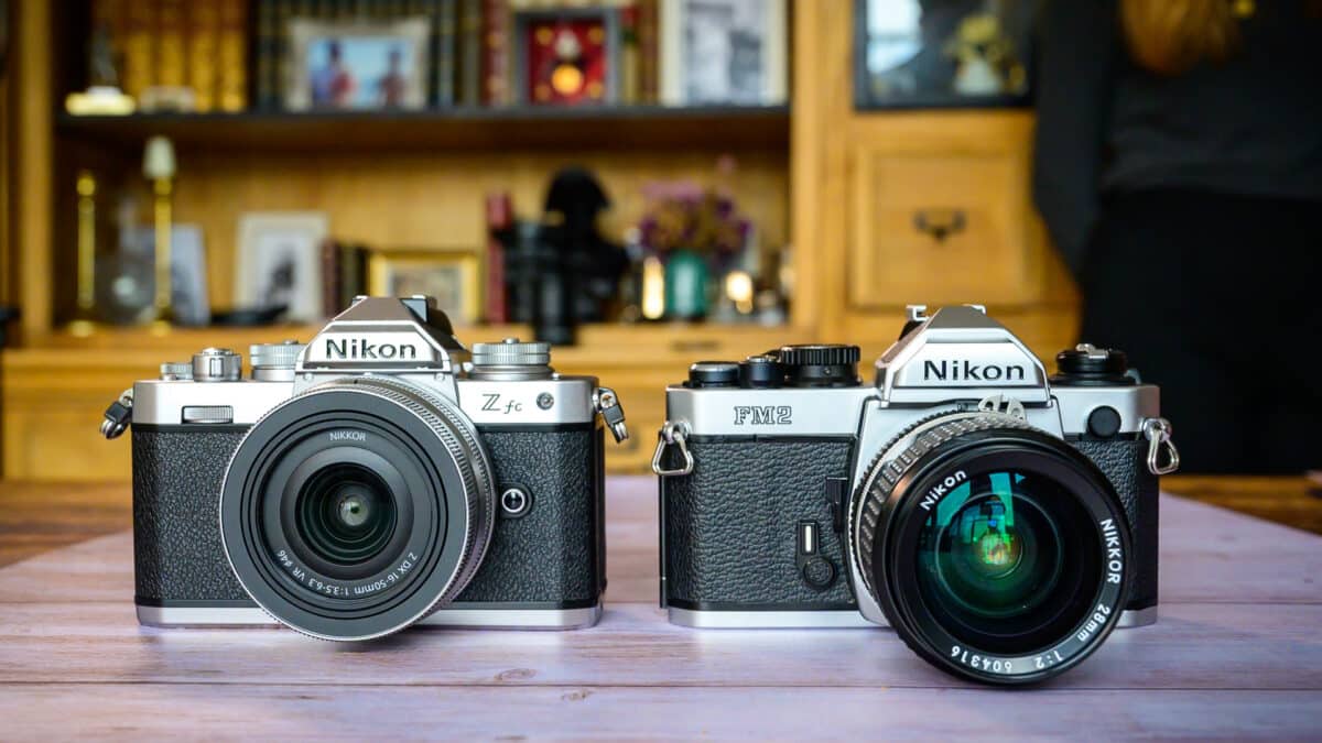 Comparaison Nikon Zfc vs Nikon FM2 - photo (©) JC Dichant
